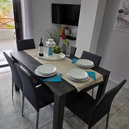 Mit Beheiztem Gemeinsamem Pool Apartmán